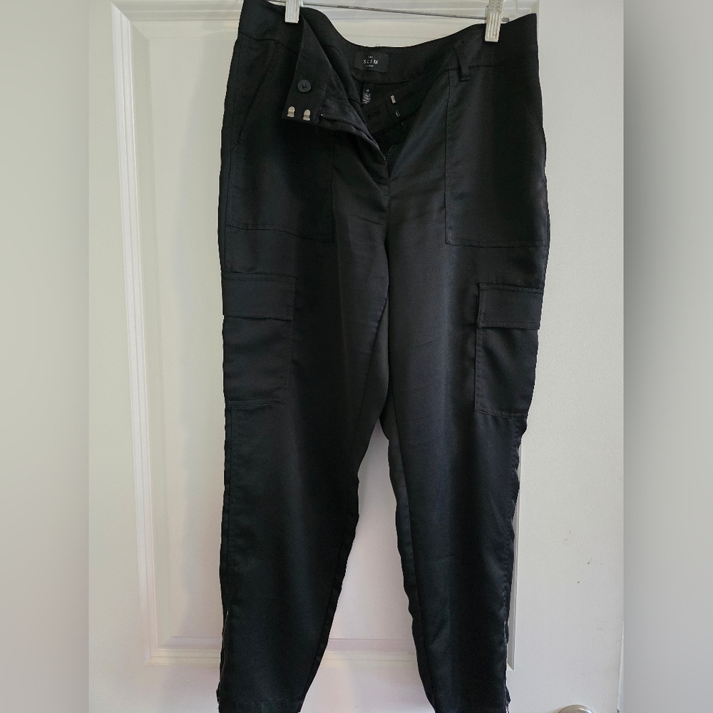 WHITE HOUSE BLACK MARKET Black Satin Cargo Pants
